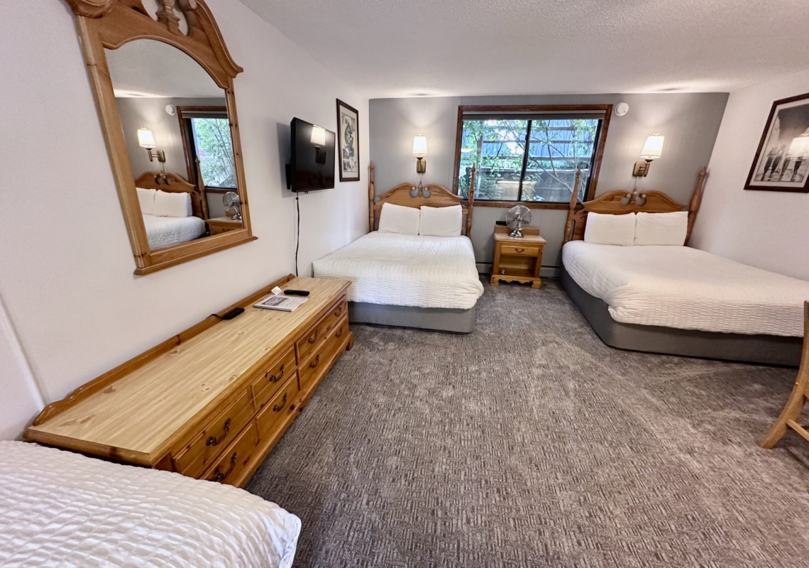 Bottom Floor Room Tyrolean Lodge