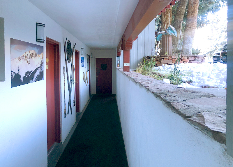 low-floor-hallway